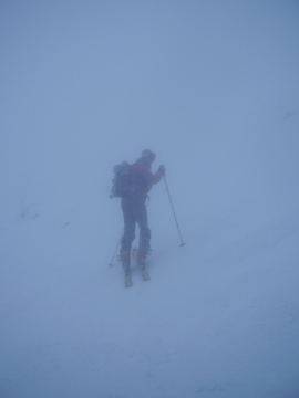 szél, köd, 5 méter látótávolság...