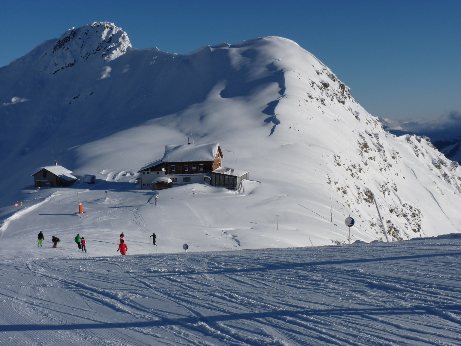 Csodálatos napsütés, hideg és kitűnő hó