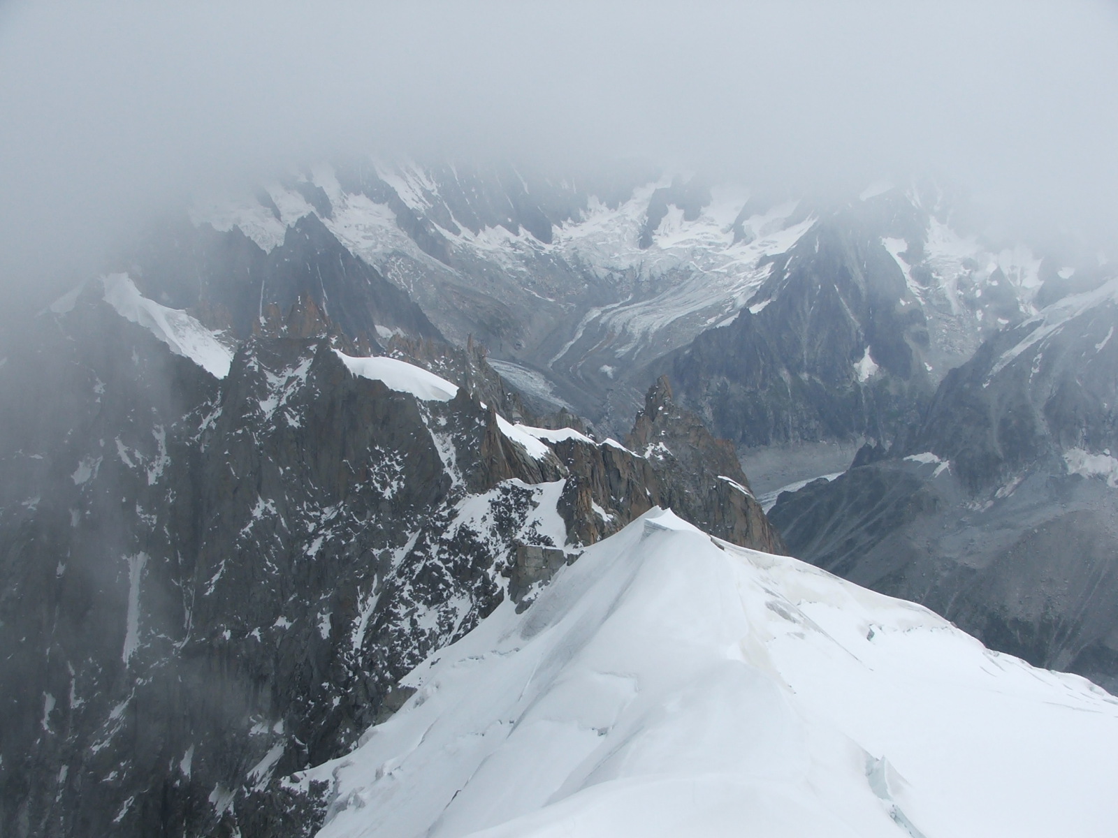 20110814-095-Chamonix-Aiguille-du-Midi-csucs.jpg