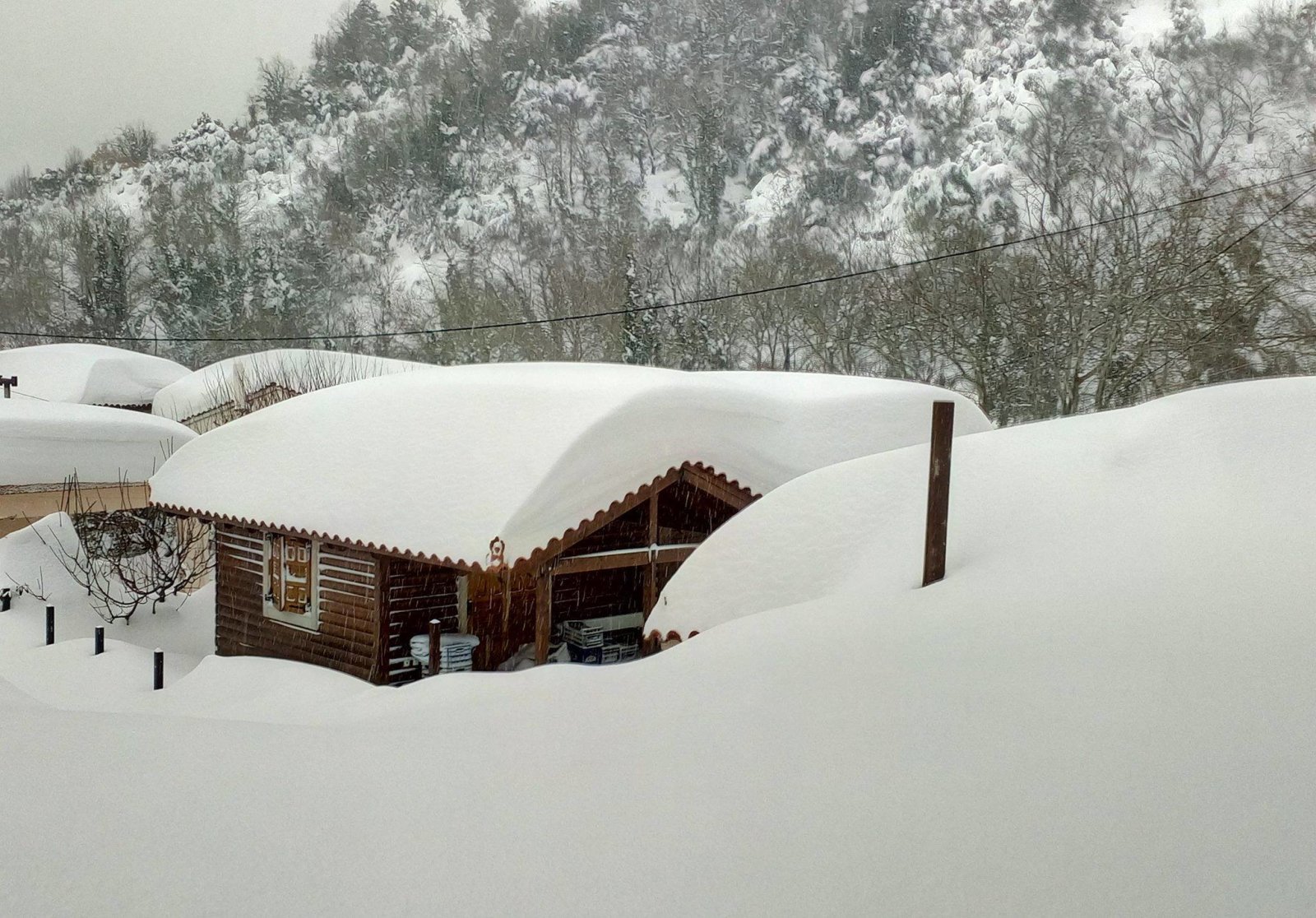 Stropones, egy völgybe szorult falu (335 méter) Évia (Euboia) szigetén
