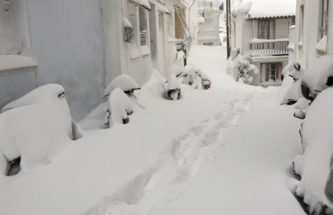 Szkopelosz közelről, méteres hó a szigeten