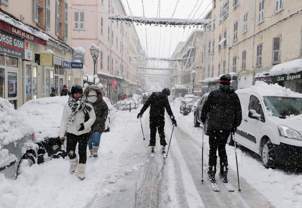 Corte belvárosa. Van aki már csatolt is