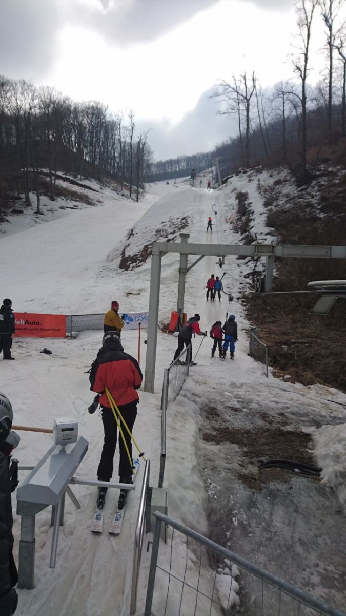 A 3-as csákányos aljához nem ártott volna némi hó...