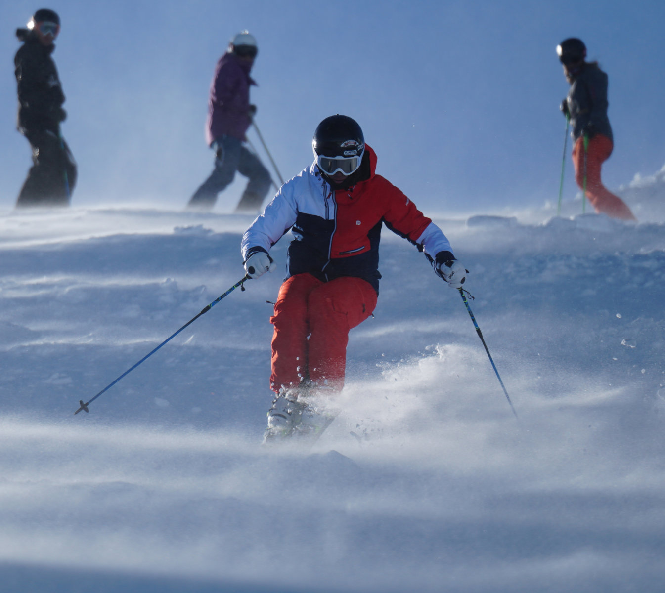 Egy kis buckatréning a Kitzsteinhorn Maurer pályája mellett.