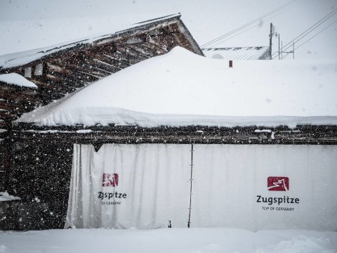 Németország: Zugspitze (2962 m) ma délután