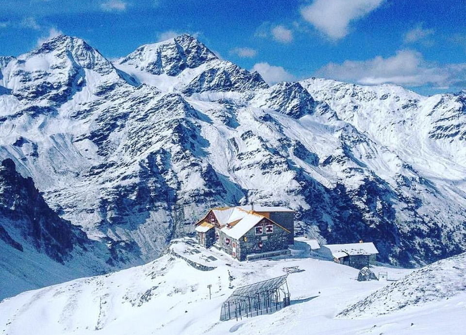 Rifugio Quinto Alpini (2877 m)