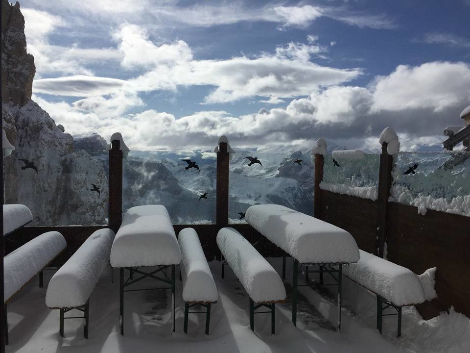 Rifugio Toni Demetz Hütte (2685 m), Dél-Tirol 