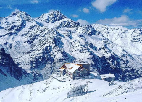 Rifugio Quinto Alpini (2877 m)
