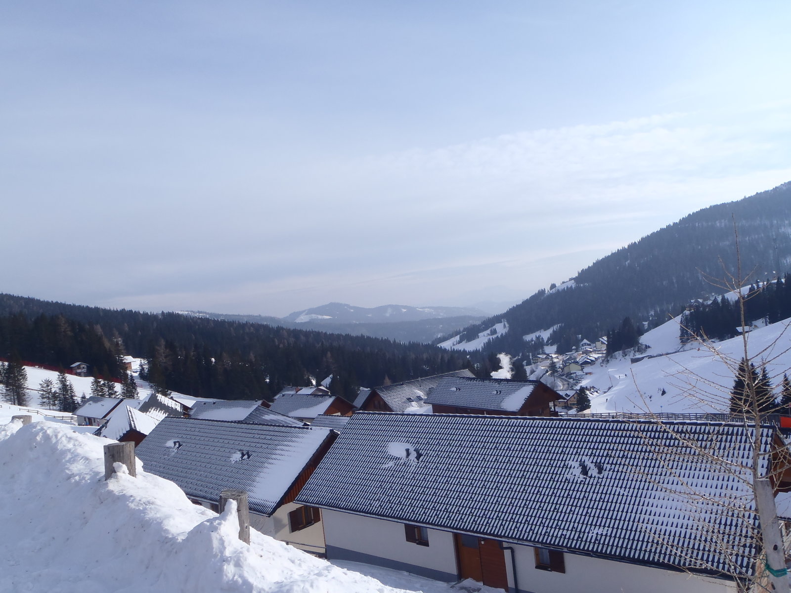 Kilátás a Monarchia Park fölött