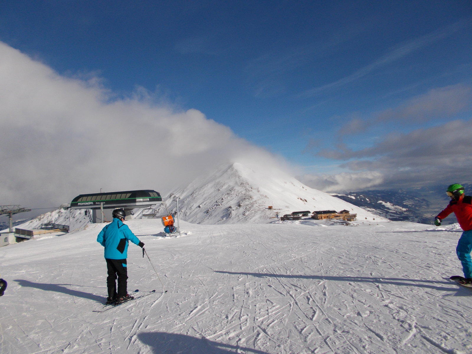 Indulás a pályára.