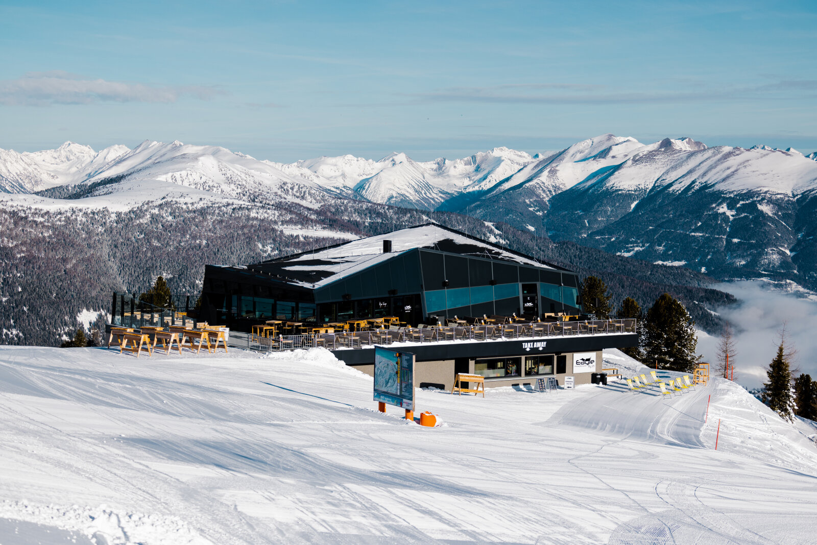 Eagle vendéglő, az alsó részen elvitelre is kiszolgálnak (Kép: Ikarus)