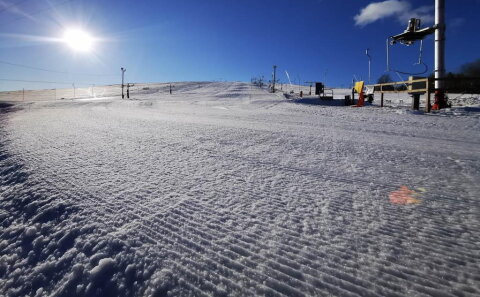 Kokava-Línia: 30 cm hó a sípálya és a sífutópálya is nyitva