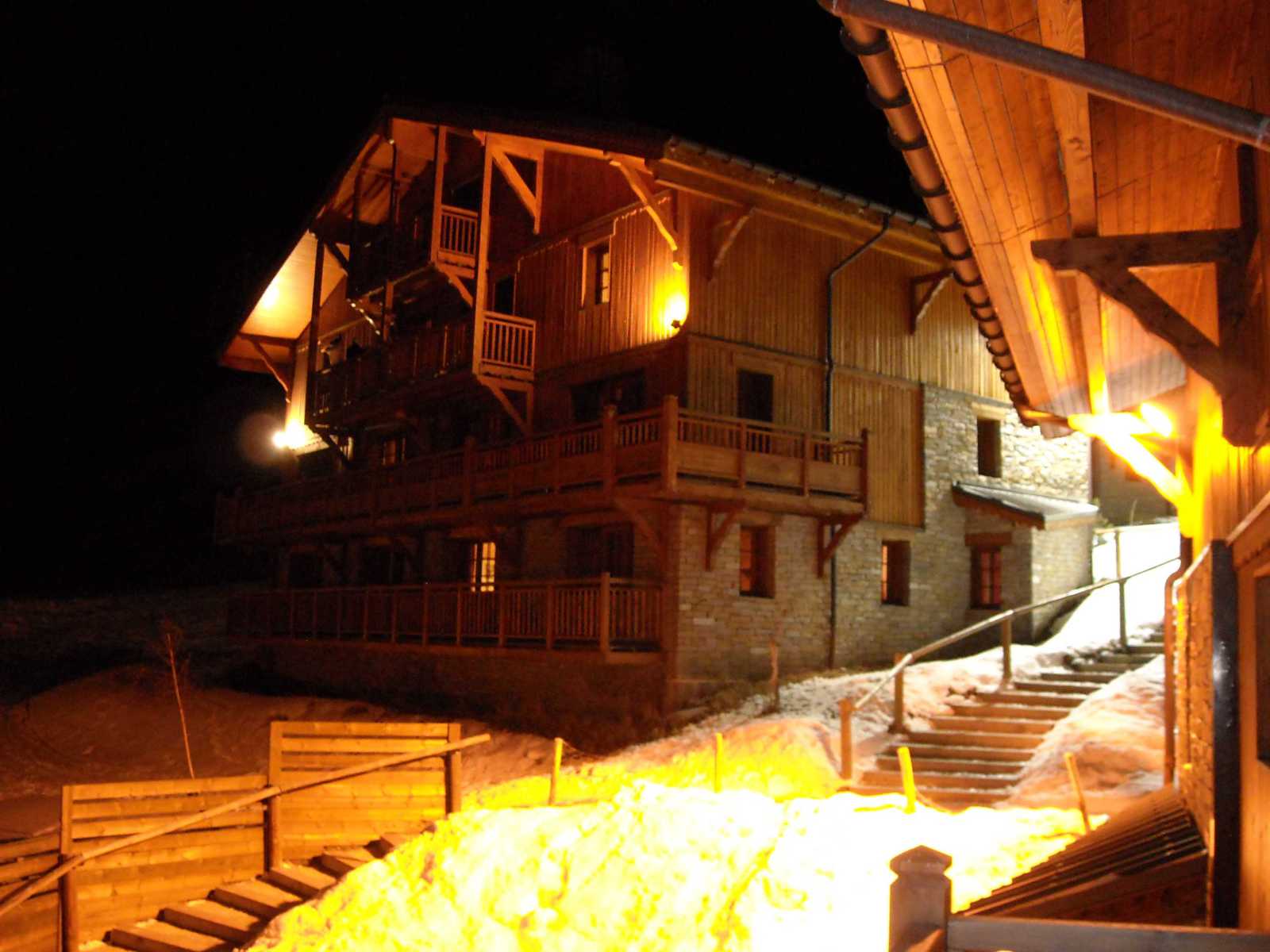 Chalets du Soleil éjszaka