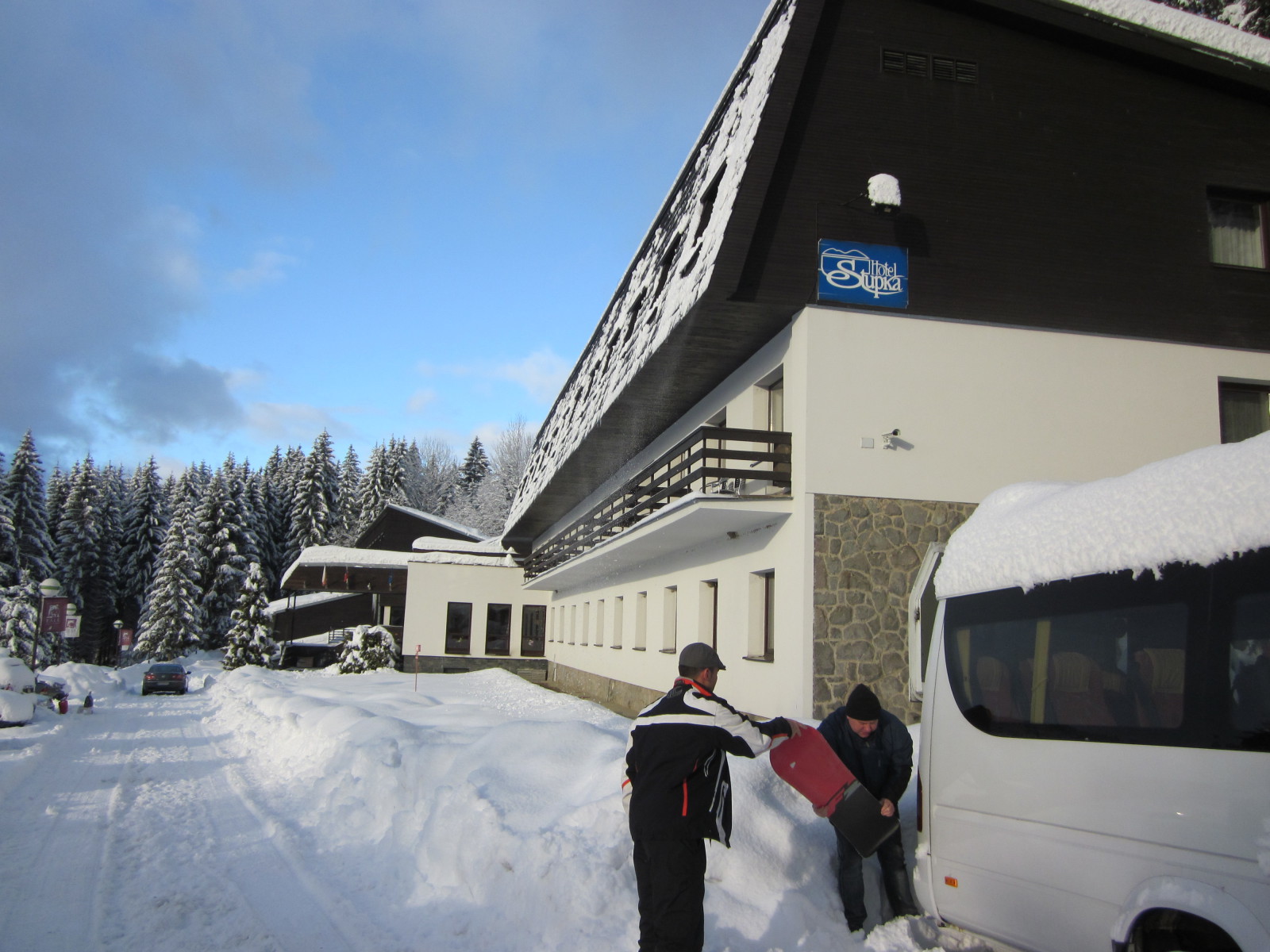Indulás a Hotel Stupkából Táléba