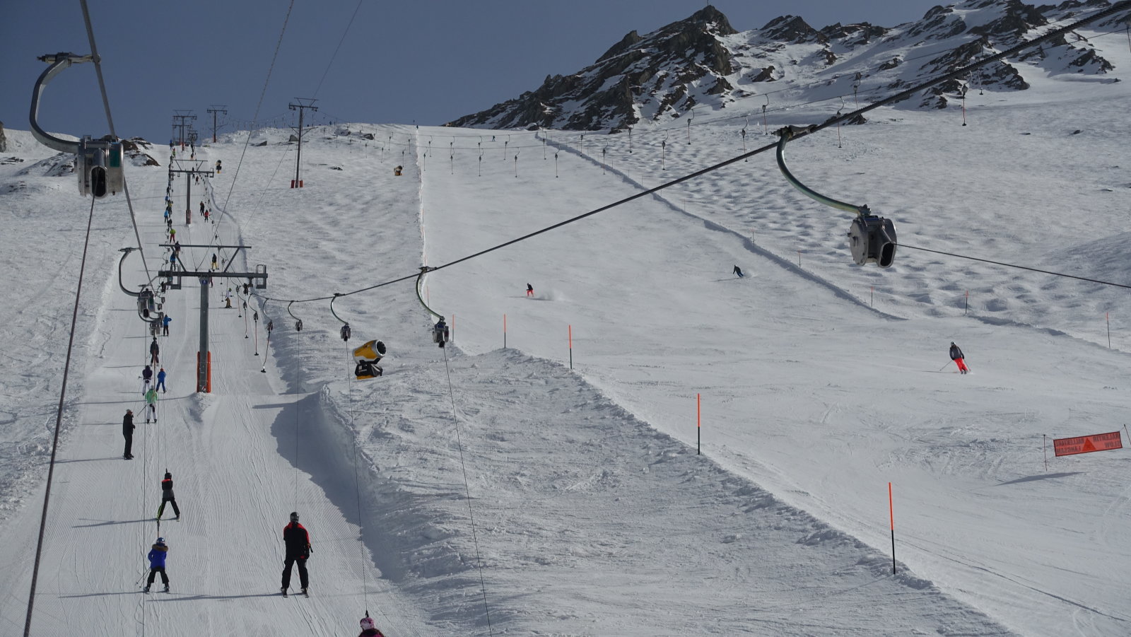 A 64b Greppon Blanc 2 lift melletti fekete pálya