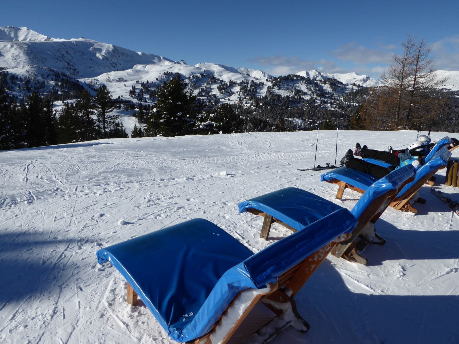 Tömeg nincs, a nap süt, lehet heverészni