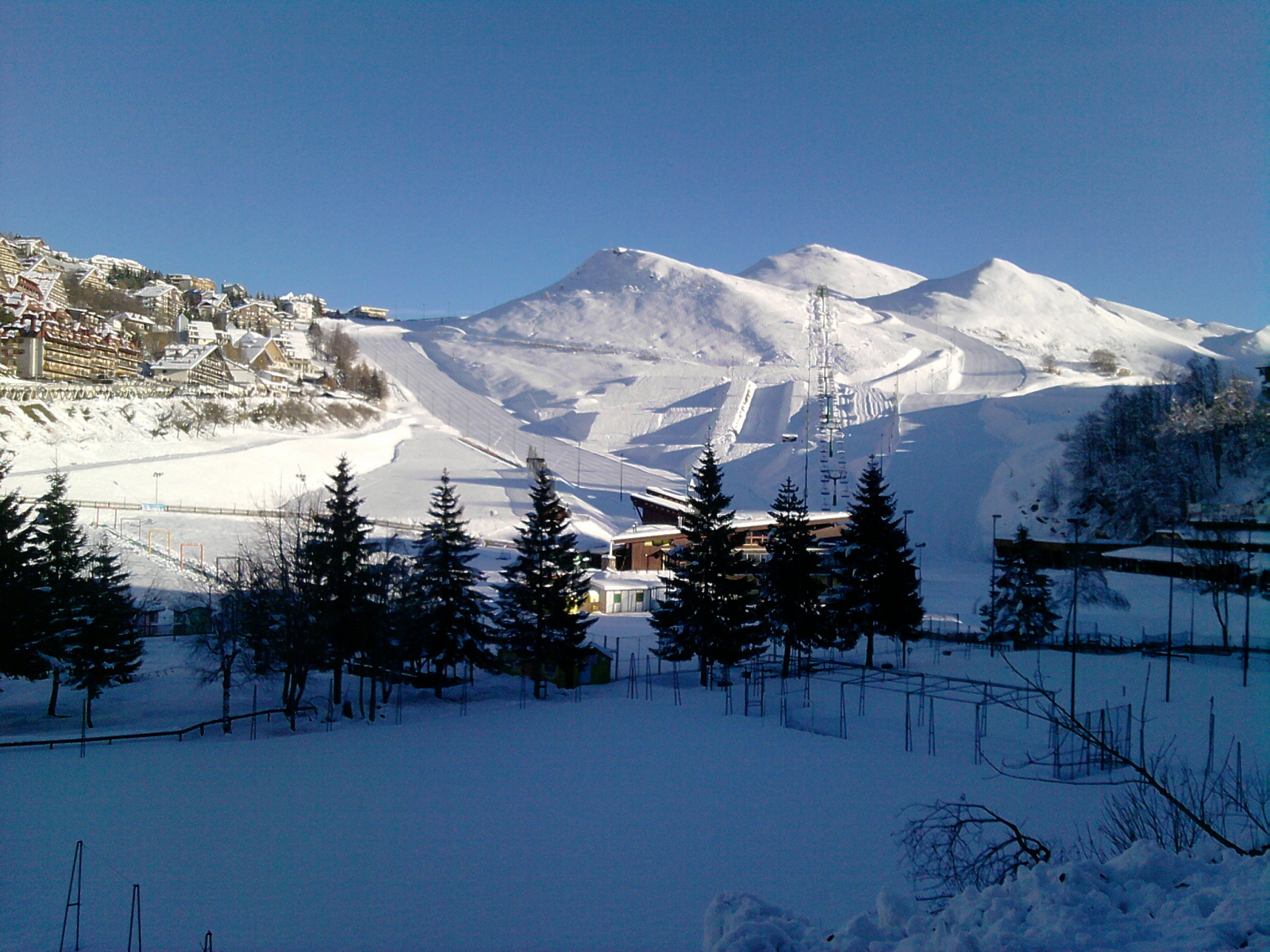 2010.11.12. Pratonevoso (talia-piemonte) készen álltak a nyitásra...mi is!!!