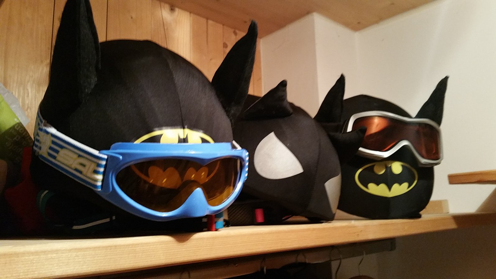 Szuperhősök sisakhuzatai