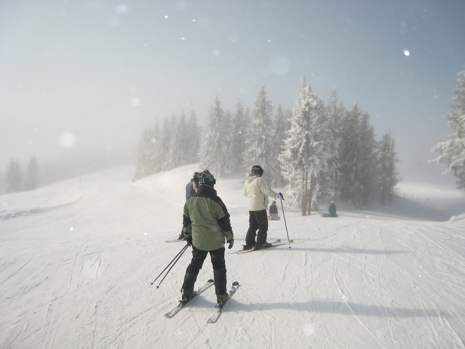 ...mint a mesében...