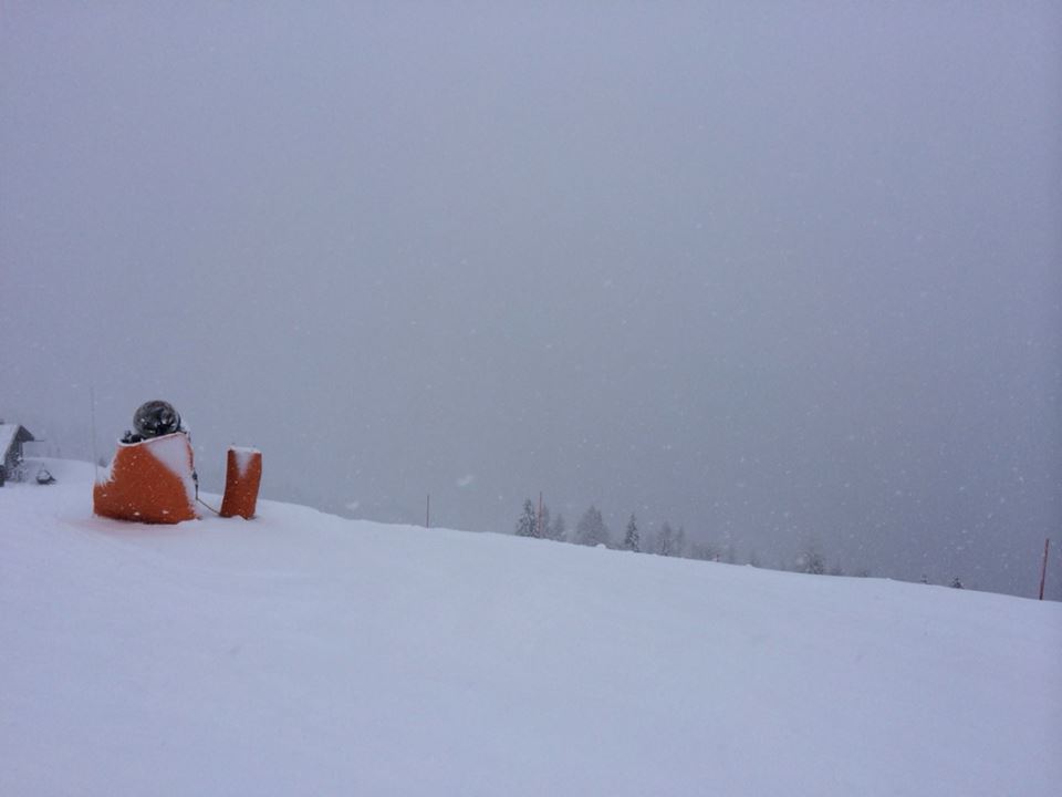 Hóvihar a hegytetőn