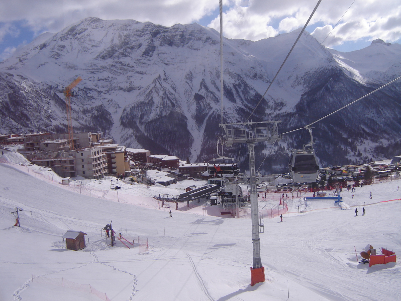 ORCIERES FELVONÓKÖZPONT A KABINBÓL