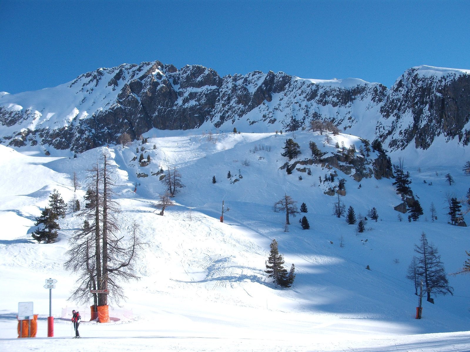 Ugyanott jobbra pillantva