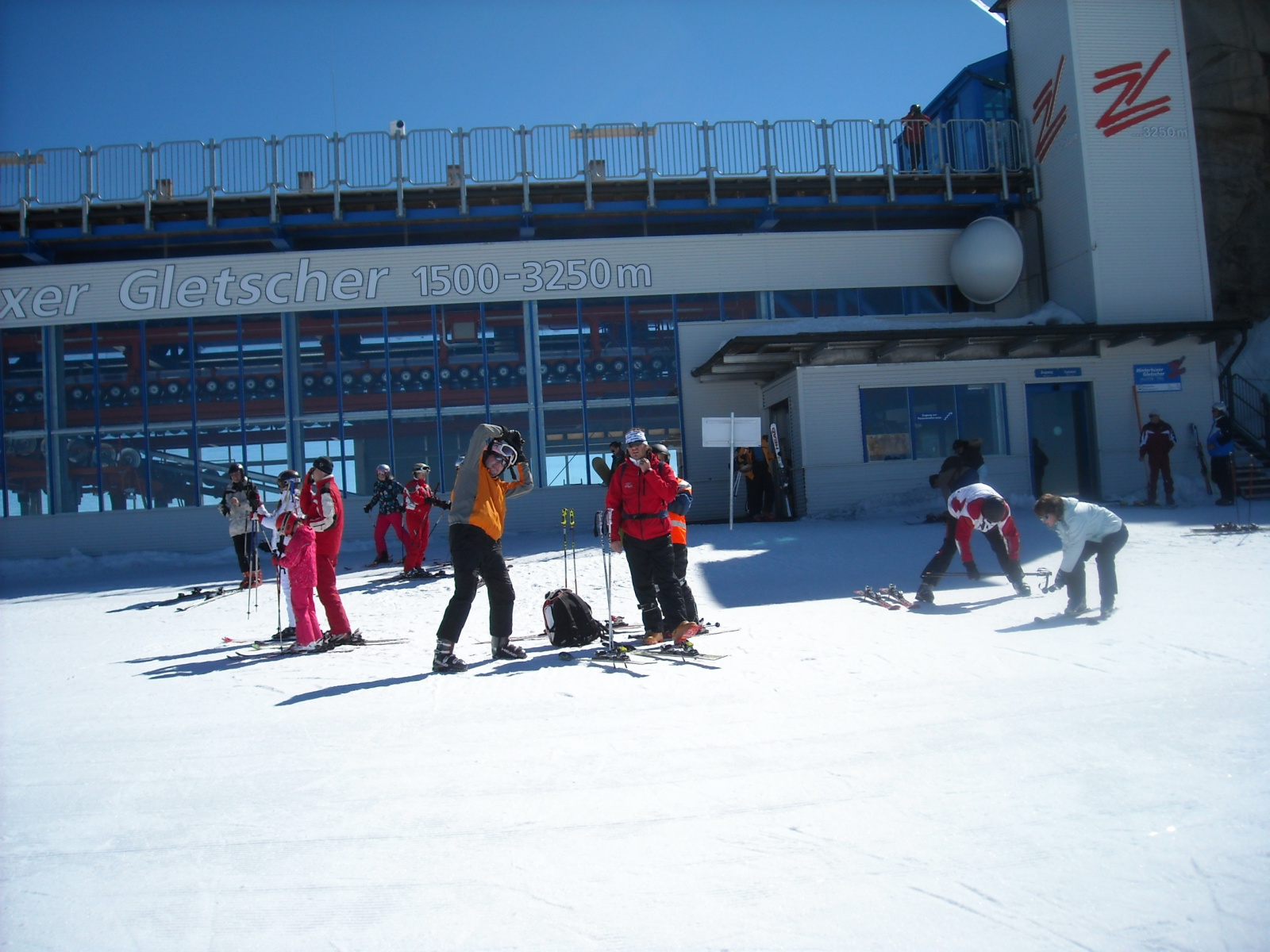 Még mindíg melegít