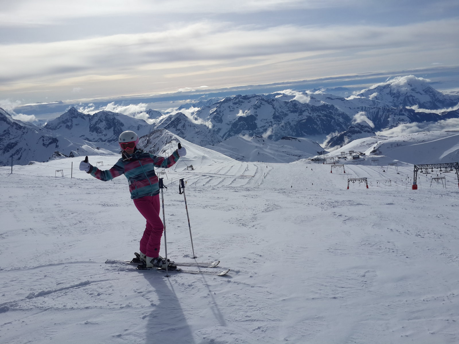 es ez fogadott minket fent GYonyoru !!