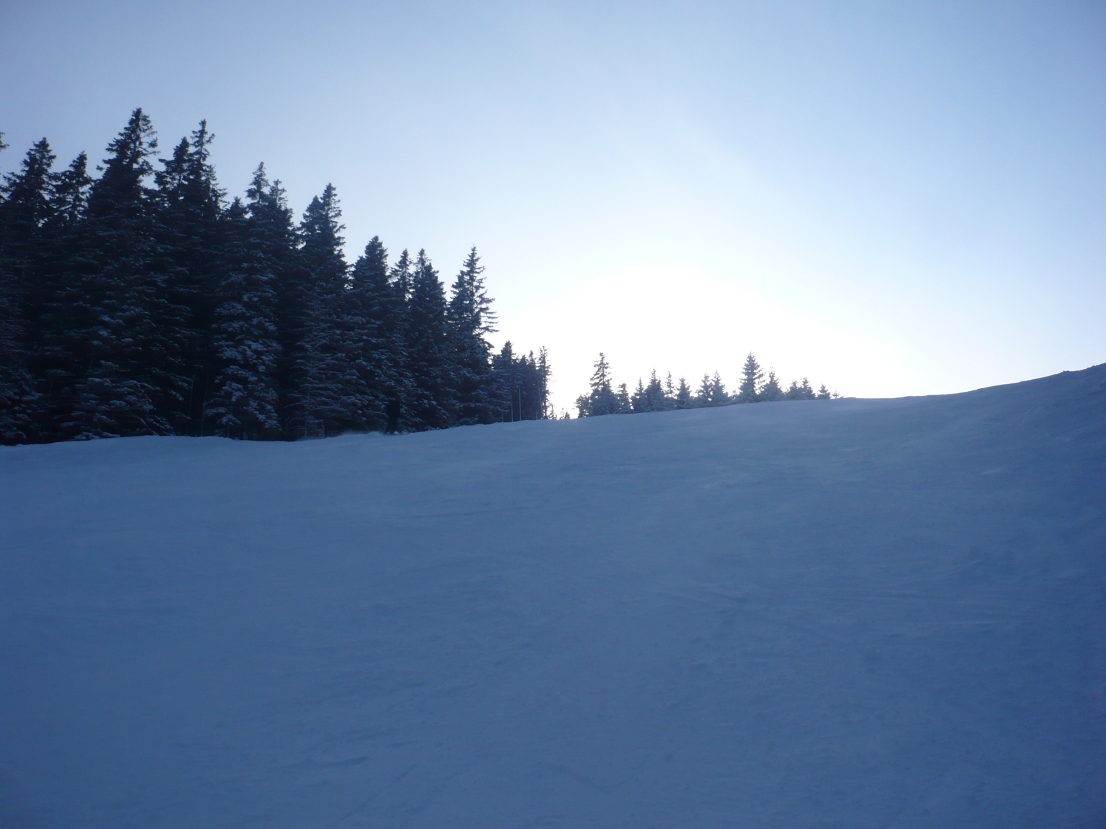 Fekete pályán félúton...