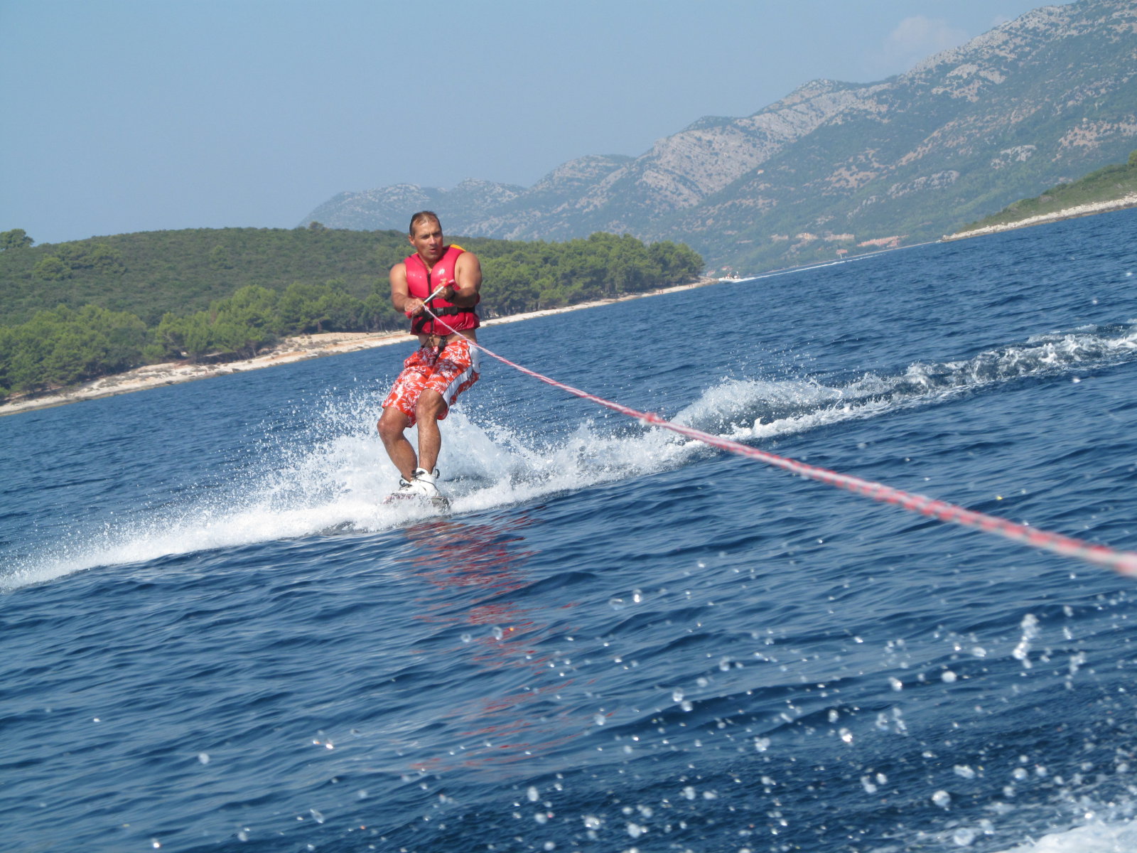 Ha elolvadt a hó akkor sem kell beszxxni.
