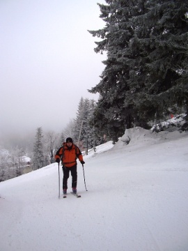 Csertovica: fölfelé a SVIT sípályán