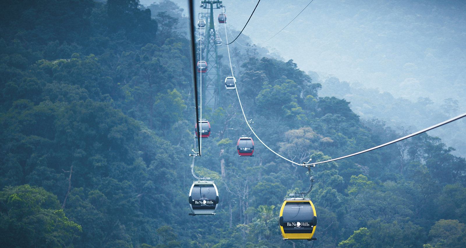 A vietnámi Bana Big jelenleg a világ leghosszabb felvonója | Fotó: doppelmayr.com