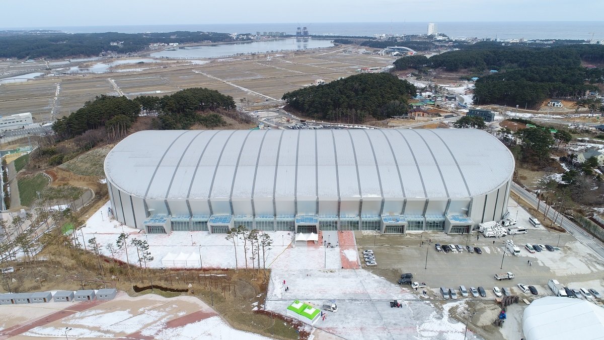 A gyorskorcsolya versenyek helyszíne, a Gangneung Oval | Fotó: pyeongchang2018.com