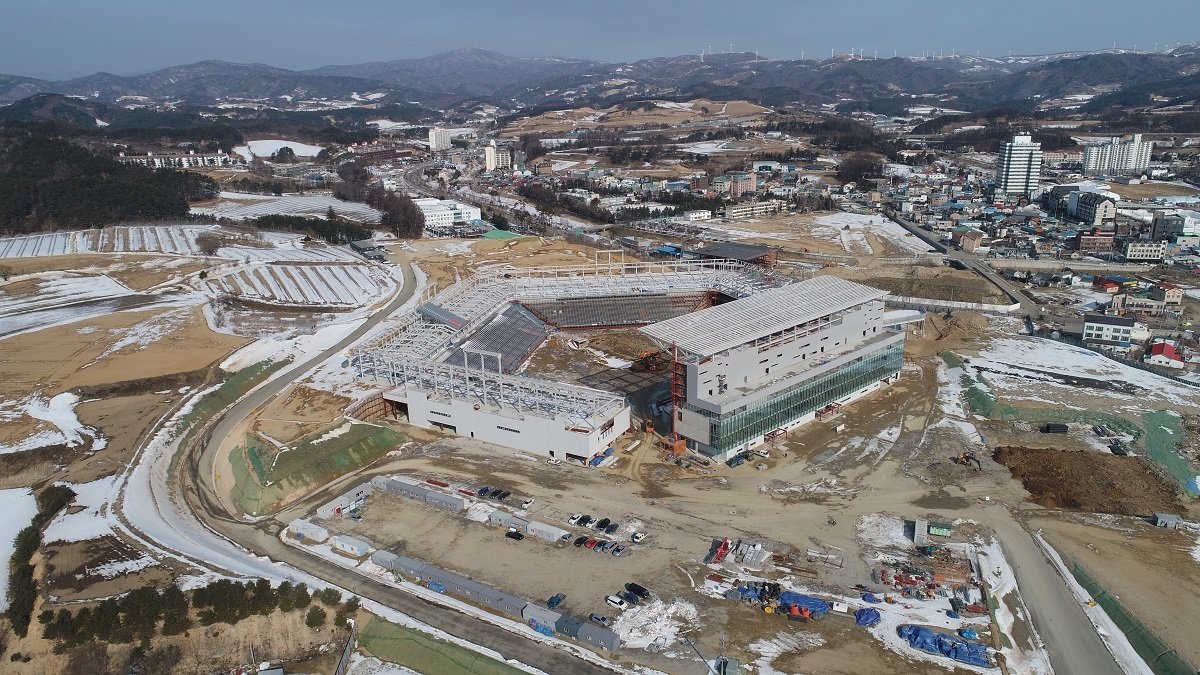 A nyitó- és záróünnepség helyszíne, a Pjongcsang Olimpiai Stadion | Fotó: pyeongchang2018.com