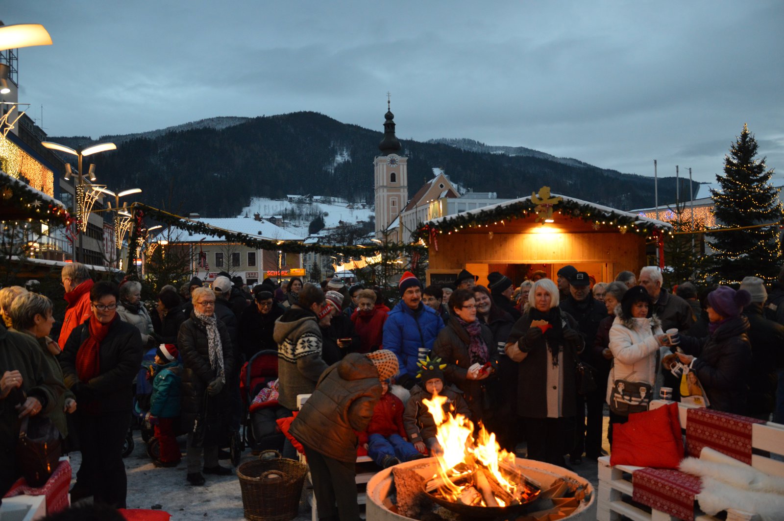 Adventi vásár Mürzzuschlagban - © Baumann