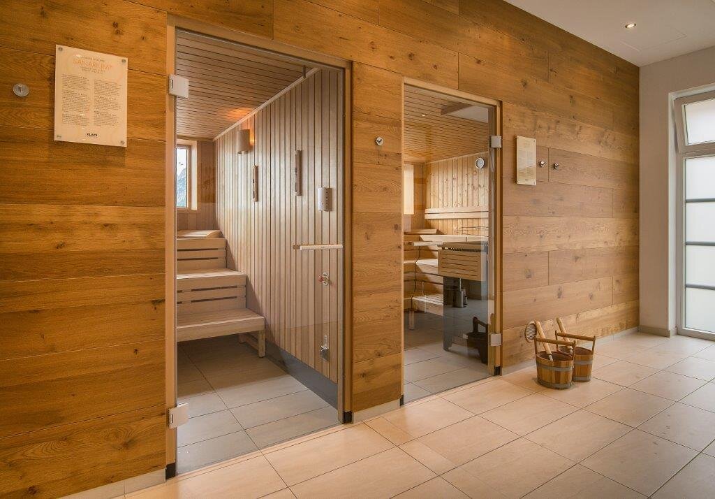 Sauna-Wellnessbereich-4.jpg