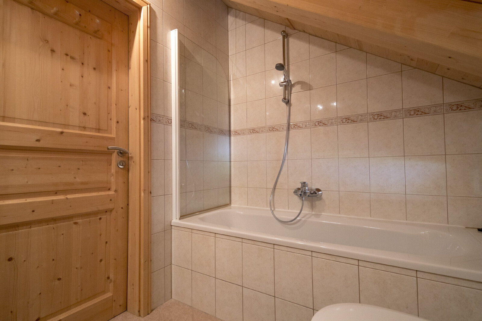 4 hálószobás infraszaunás üdülőház