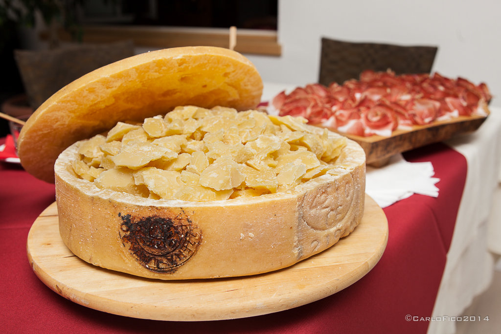 Parmezán sajt sonkával