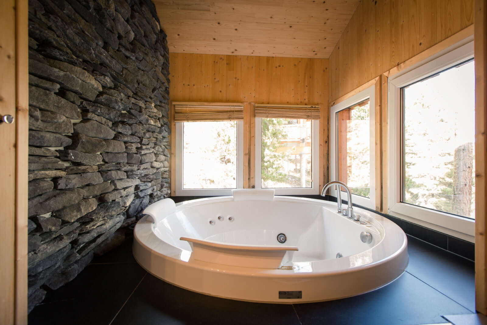 Ferienhaus III.: max. 16 fő, 6 hálószoba