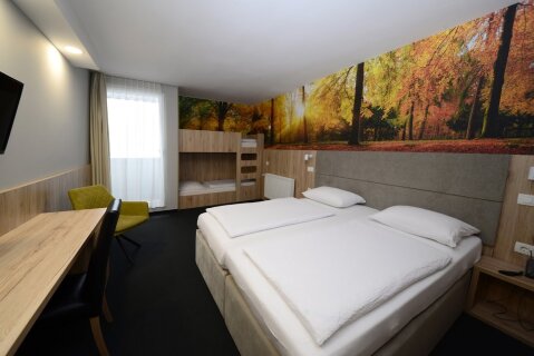 Négyágyas szoba / emeletes ágyas 