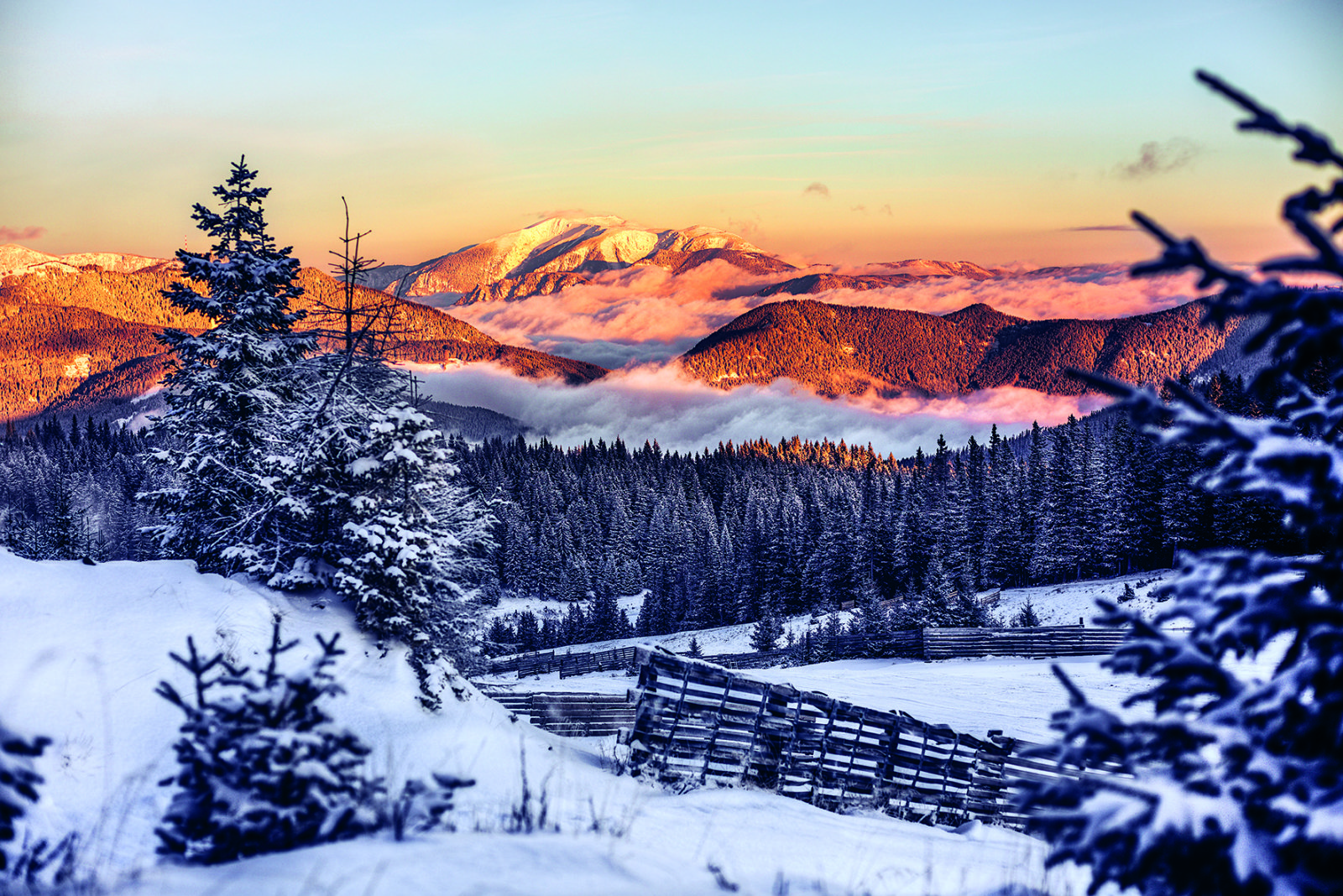 Kirchberg - Arabichl napfelkelte ©Wiener Alpen  | Fotó: Christian Kremsl