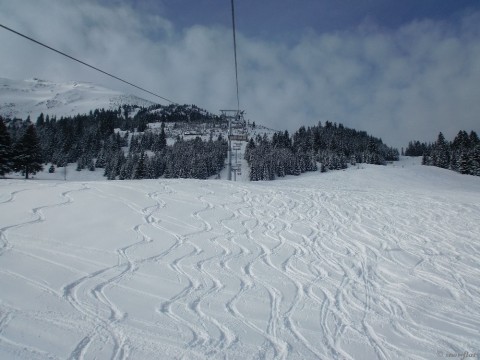 Tannheim (Tirol); akár januárban - Fotó: Snowflat