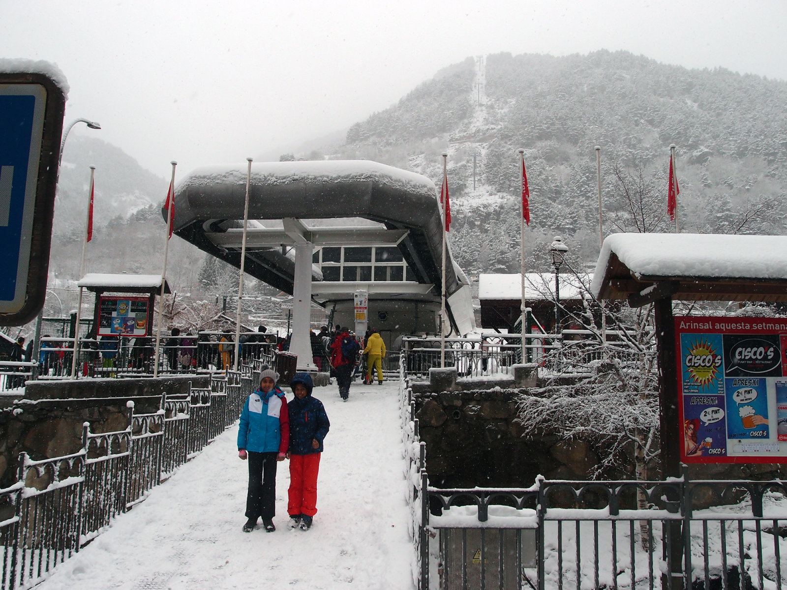 gondola allomas a falubol a kozepallomasra