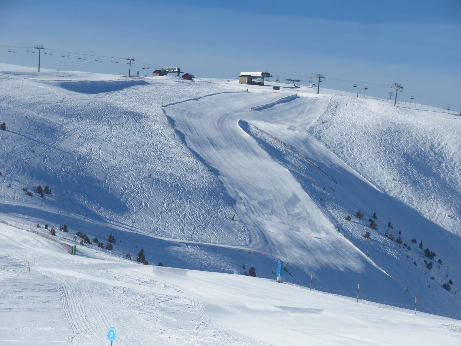 Grandvalira - A Miquel és Lloyd nevű piros pályák