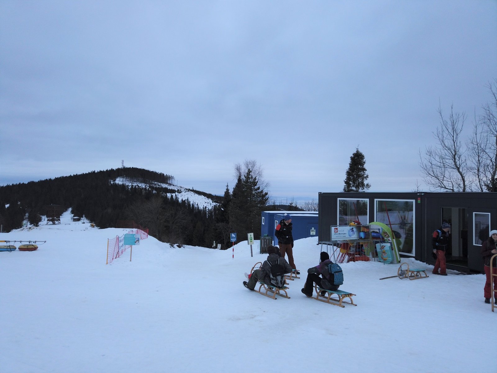 Indulhat a 2,5 km-es szánkós csúszás!