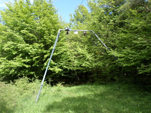 A felvonó legfelső kapuja