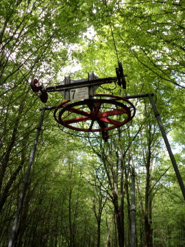 alsó fordítótárcsa lábazattal