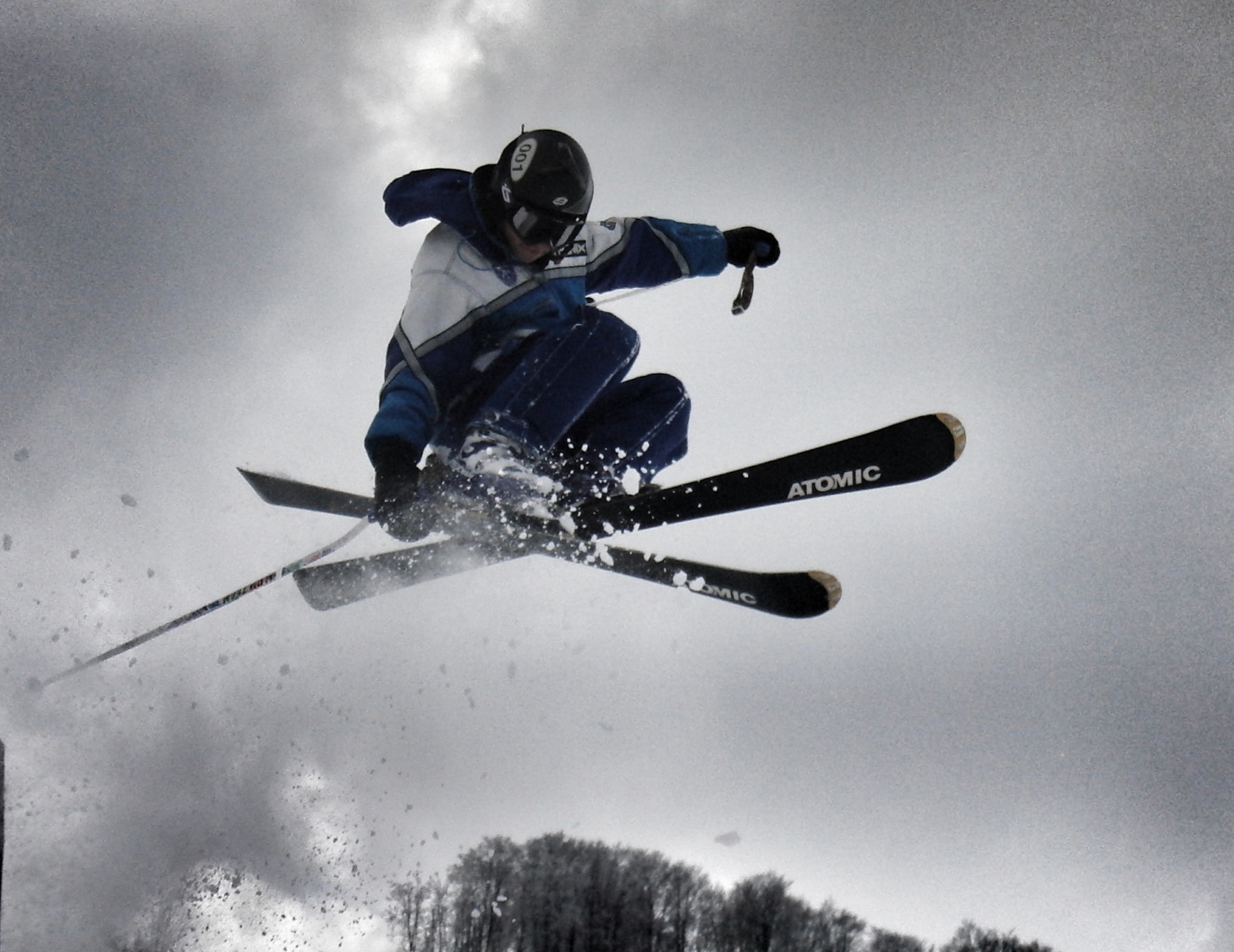 Kékesi Marci nem csaka a versenypályákat szaggatja...
