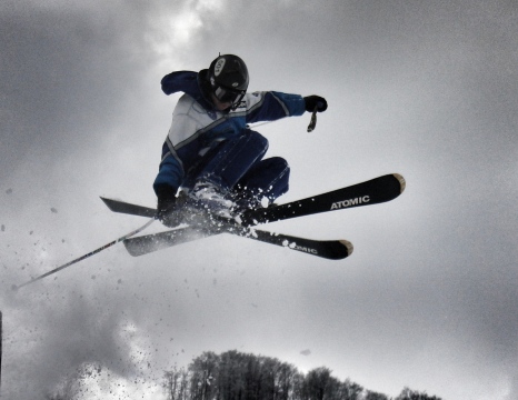 Kékesi Marci nem csaka a versenypályákat szaggatja...