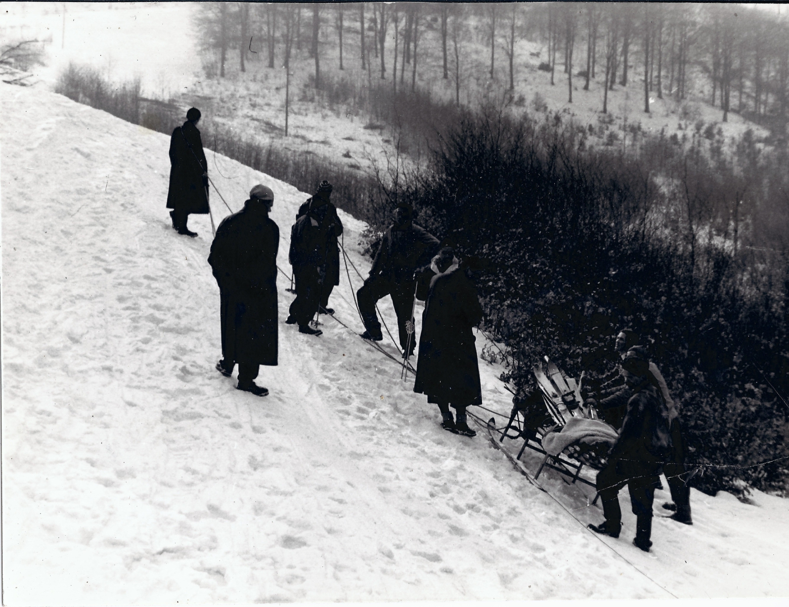 A versenybírák pálya bontás után a Galyatetőn